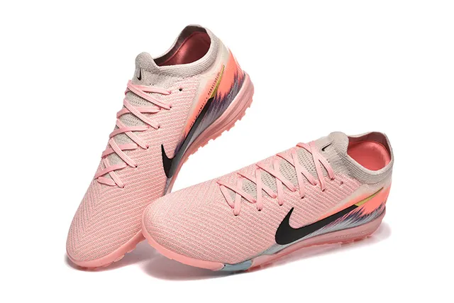 Nike Phantom GT Turf Rose Noir Coup de Pinceau Turf Chaussures de Football 2