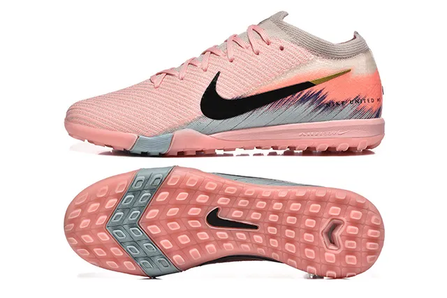 Nike Phantom GT Turf Rose Noir Coup de Pinceau Turf Chaussures de Football 9