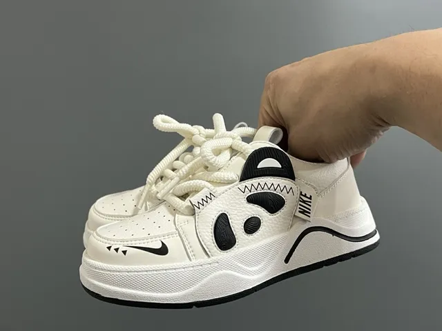 Nike Purple White Panda-Face Overlay Layered Synthetic Construction Chunky Sneakers 22