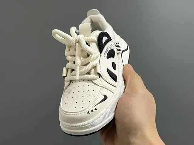 Nike Purple White Panda-Face Overlay Layered Synthetic Construction Chunky Sneakers 23