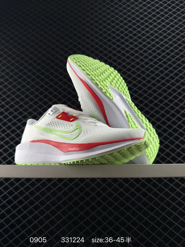 Nike Quest 6 Zapatos de correr blancos y verdes con malla superior transpirable correa en la mediafoot con superposición 2