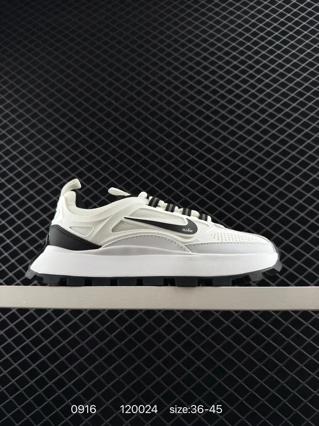 Nike React X Pegasus Trail 2026 Branco Preto Camadas de malha sintética e superposições de TPU Tênis de corrida 5