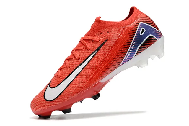 Nike Red Blue Low-Cut Knit Upper Dynamic Chevron Pattern Firm-Ground Soccer Shoes 3