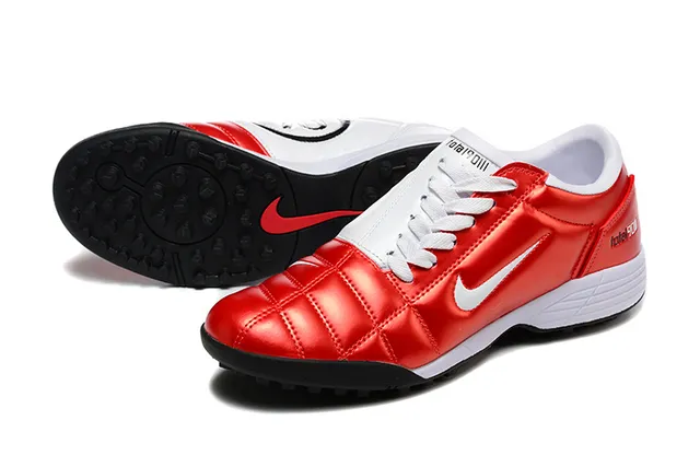 Nike Red White Glossy Synthetic Upper Quilted Panel Construction Turf Soccer Shoes 7