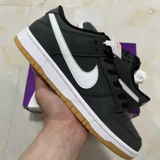 Nike SB Dunk Low 黑色 白色 胶 滑板鞋