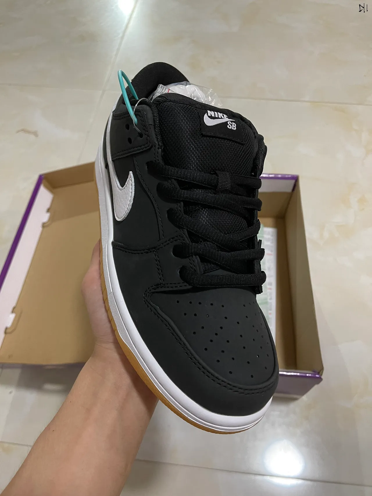 Nike SB Dunk Low Black White Gum Skateboard Shoes 2