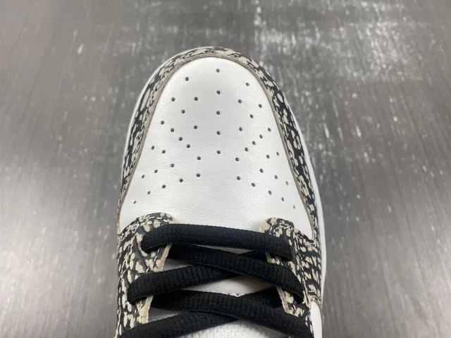 Nike SB Dunk Low Elephant Print Skateboard Shoes 6
