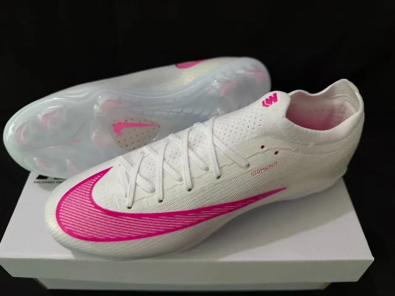 Nike Chaussures de football Blancs Roses Translucides Firm-Ground 2
