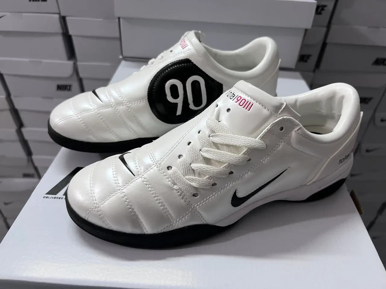 Nike Total 90 III Blanc Noir Rouge Chaussures de football indoor 2