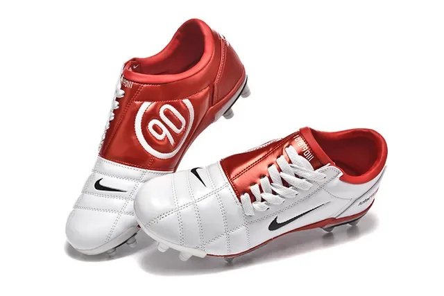 Nike Total 90 III Chaussures de football blanches rouges noires pour terrain ferme 2
