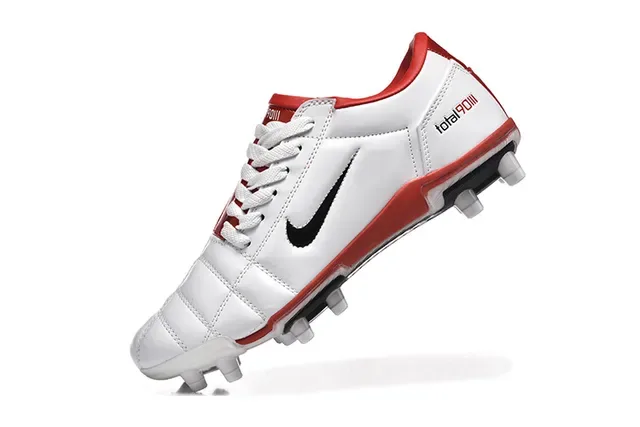 Nike Total 90 III Chaussures de football blanches rouges noires pour terrain ferme 4