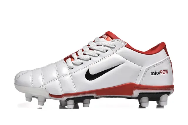Nike Total 90 III Chaussures de football blanches rouges noires pour terrain ferme 10