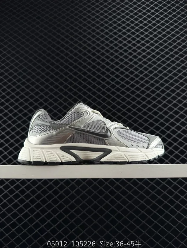 Nike V5 RNR Silver Black Retro-Inspired Mesh-and-Synthetic Upper Lifestyle Sneakers 6