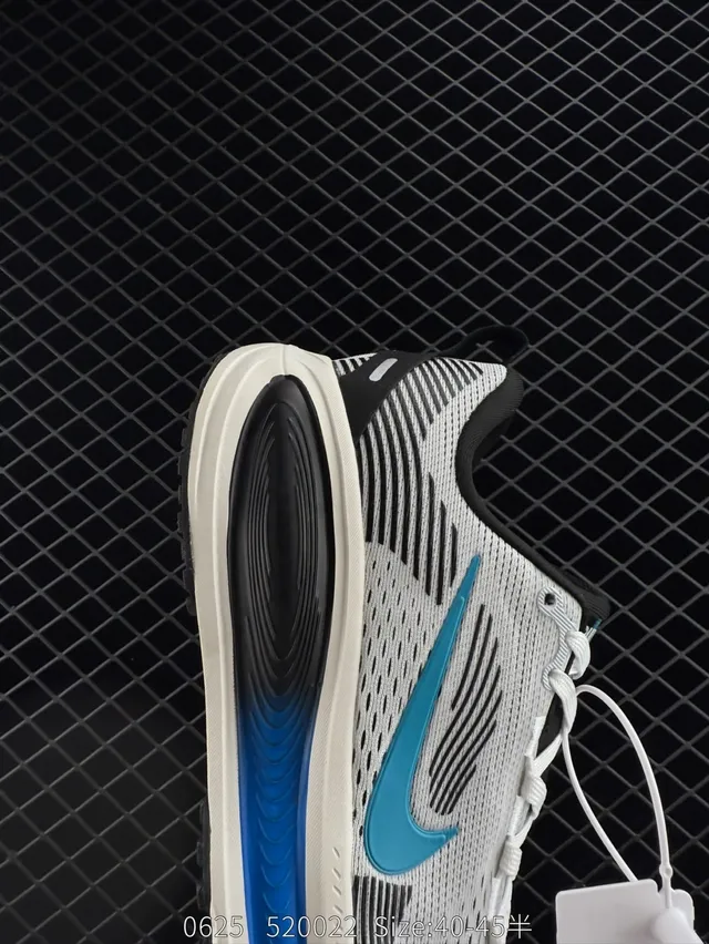 Nike VOMERO 18 White Blue Engineered Mesh Upper Wave-Patterned Midsole Running Shoes 4