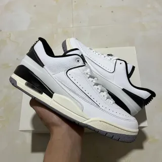 Nike White Black Low-Top Perforated Leather Upper Lifestyle Sneakers