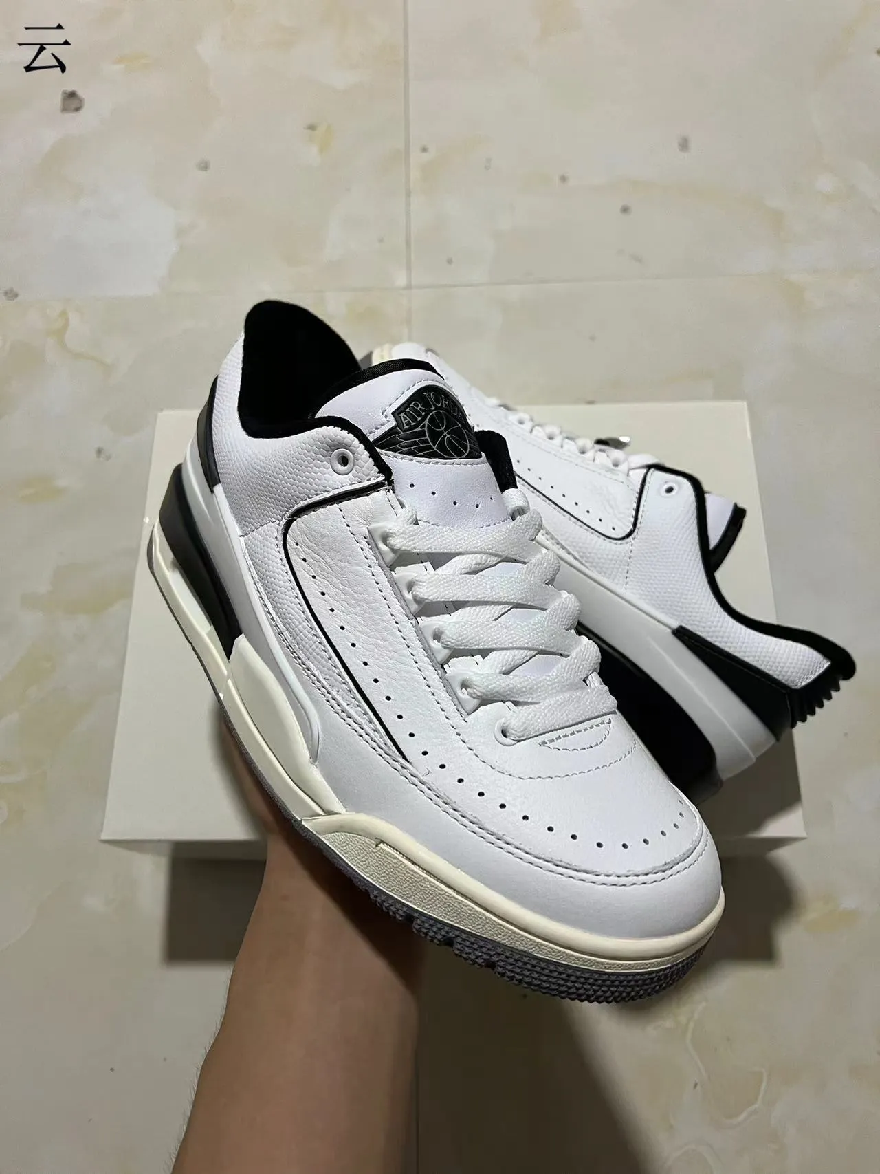 Nike White Black Low-Top Perforated Leather Upper Lifestyle Sneakers 2