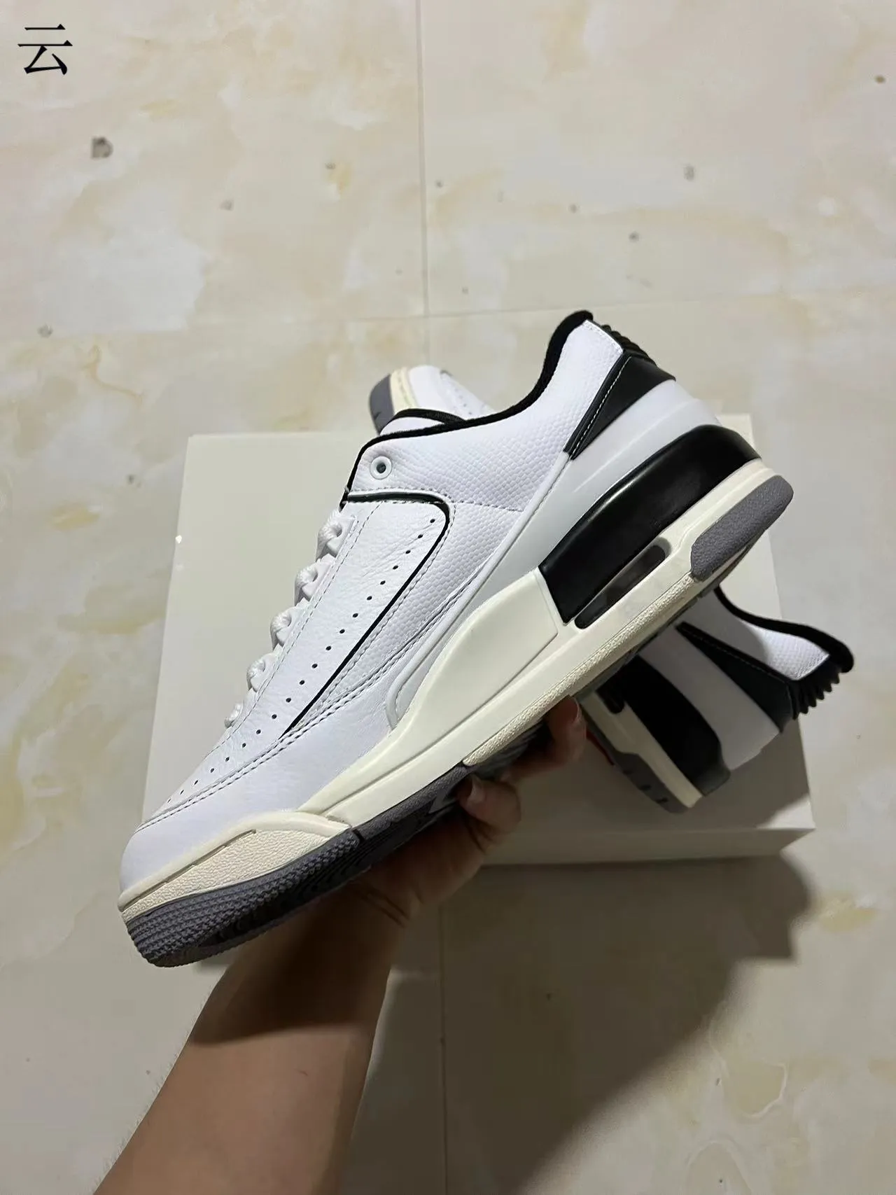 Nike White Black Low-Top Perforated Leather Upper Lifestyle Sneakers 5