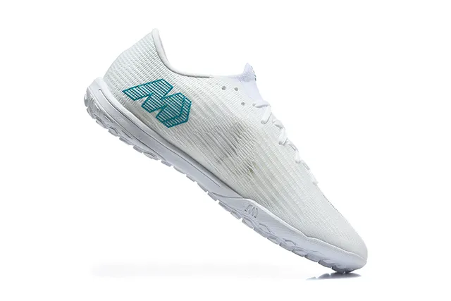 Nike White Blue Flyknit Upper Low-Profile Silhouette Turf Soccer Shoes 3