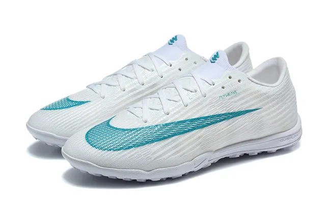 Nike White Blue Flyknit Upper Low-Profile Silhouette Turf Soccer Shoes 8