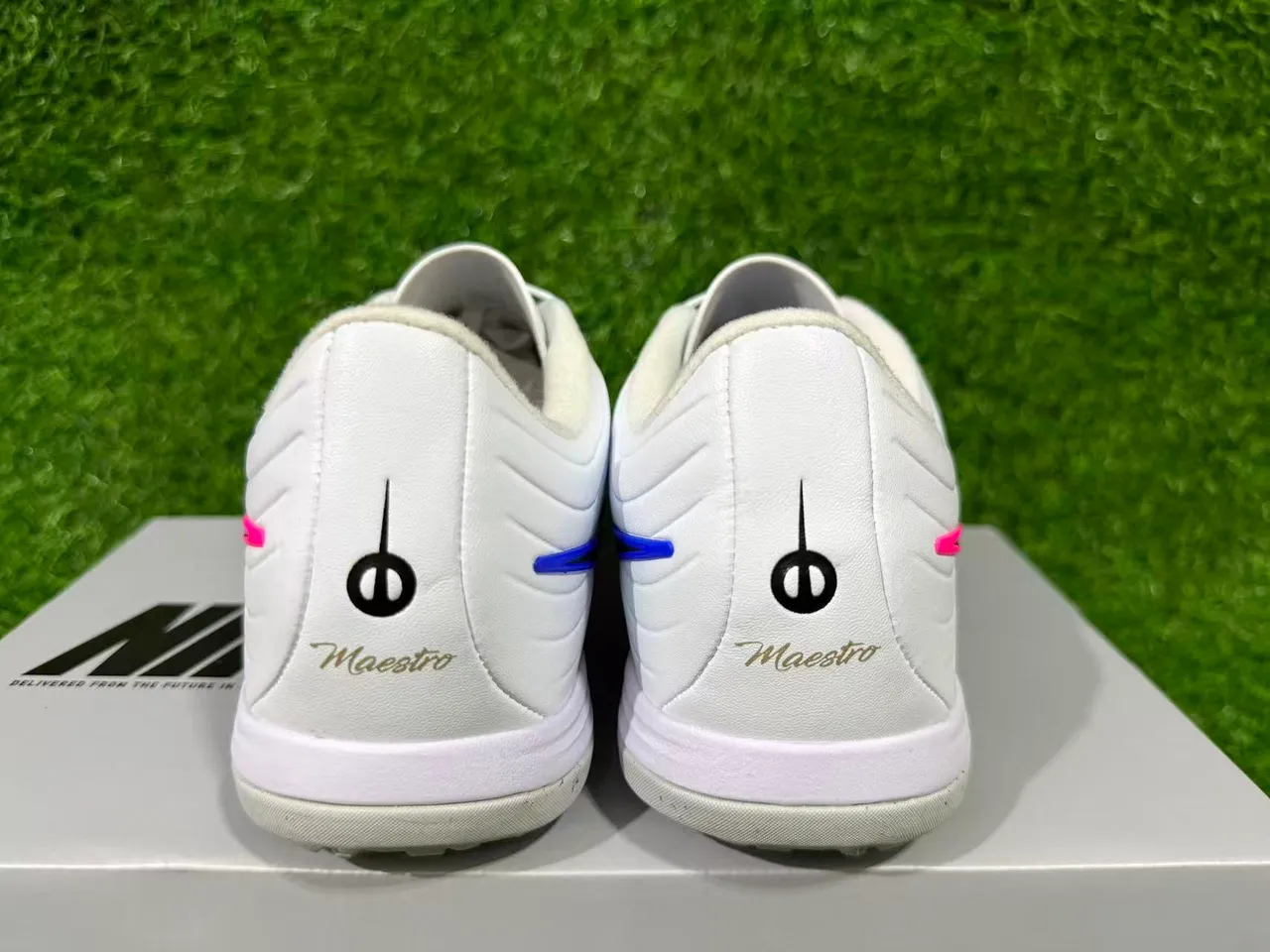 Nike Branco Azul Low-Cut Sintético Superior Ribbed Forefoot Overlay Turf Sapatos de Futebol para Gramado 2