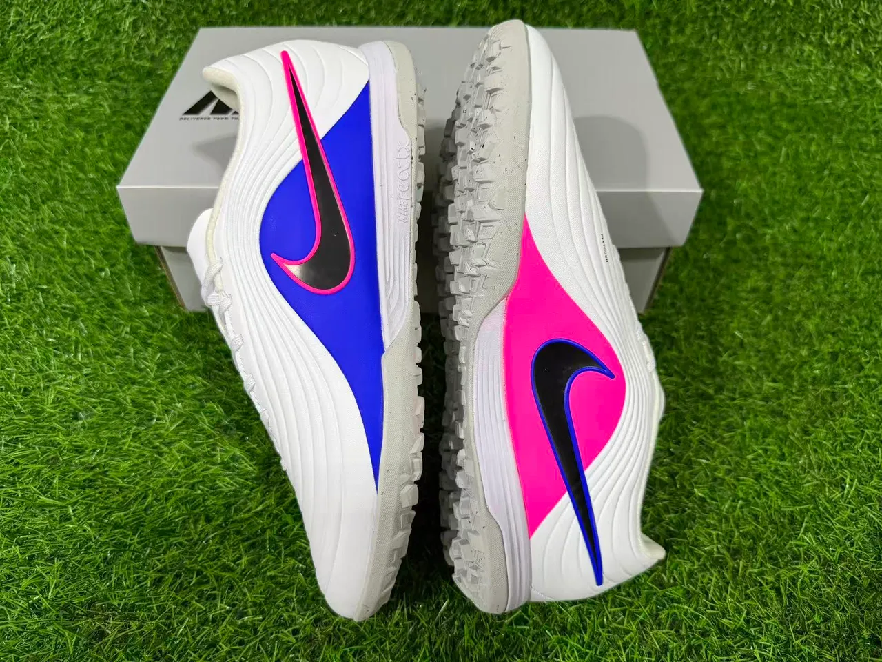 Nike Branco Azul Low-Cut Sintético Superior Ribbed Forefoot Overlay Turf Sapatos de Futebol para Gramado 8