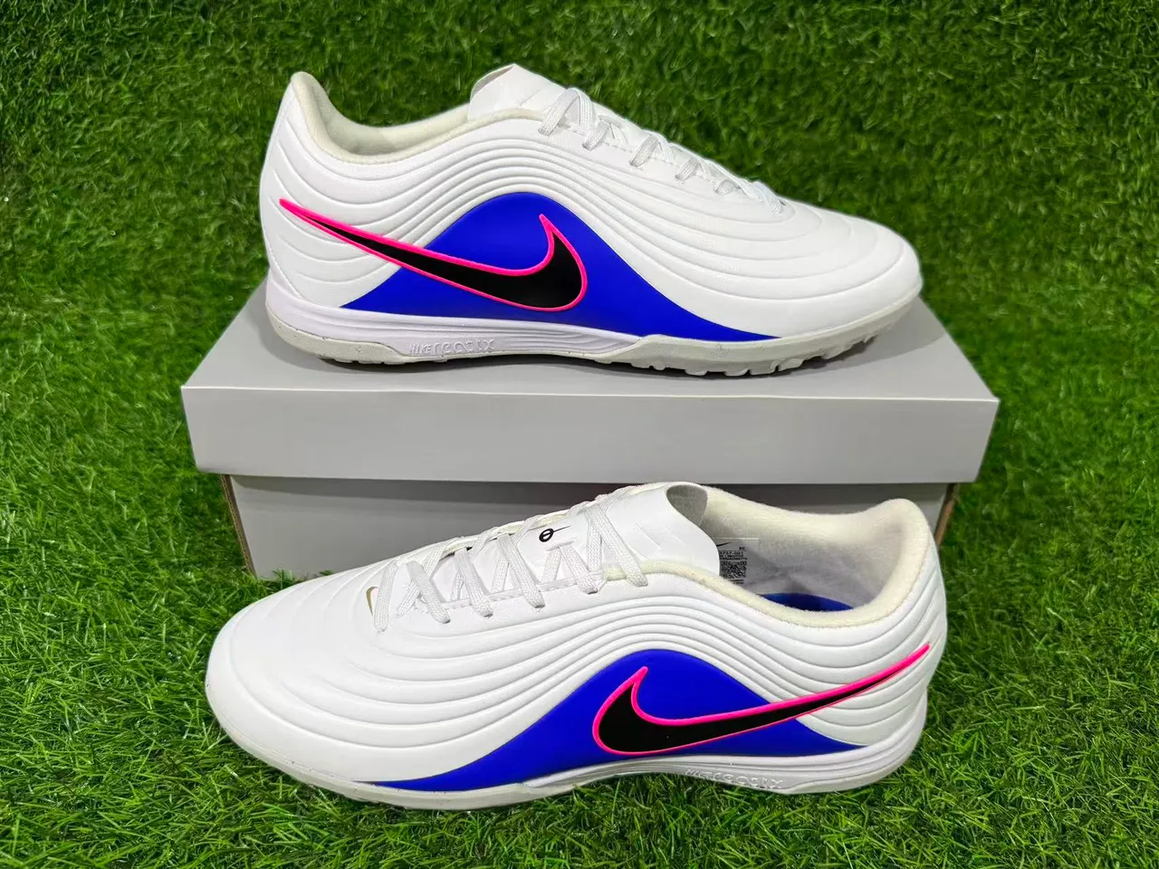 Nike Branco Azul Low-Cut Sintético Superior Ribbed Forefoot Overlay Turf Sapatos de Futebol para Gramado 9