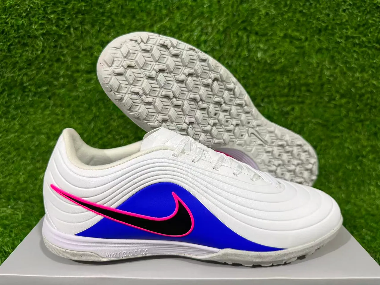 Nike Branco Azul Low-Cut Sintético Superior Ribbed Forefoot Overlay Turf Sapatos de Futebol para Gramado 10
