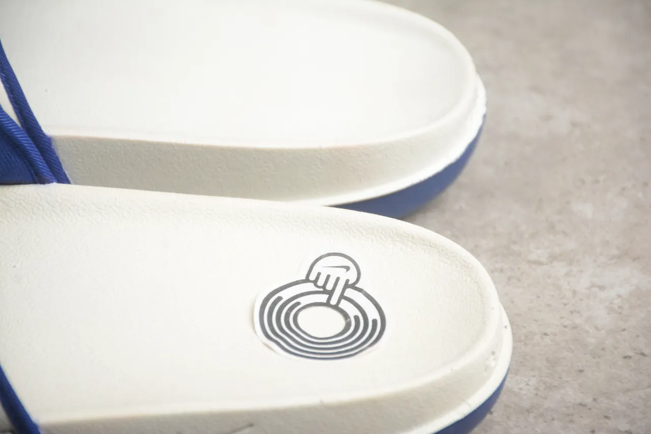 Nike White Blue Molded EVA Footbed Tan Leather Accent Tab Slippers 5