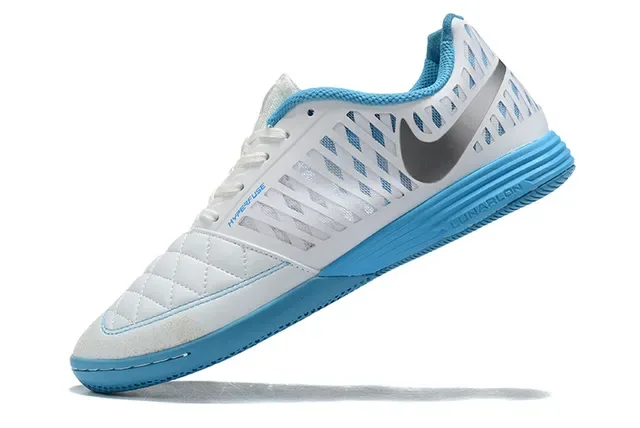 Nike White Blue Quilted Toe Cap Perforated Synthetic Cage Indoor Soccer Shoes 6