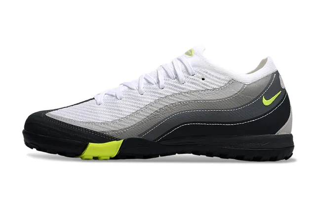 Nike Chaussures de football turf avec tige tricotée blanc et gris, panneaux de superposition synthétique 6