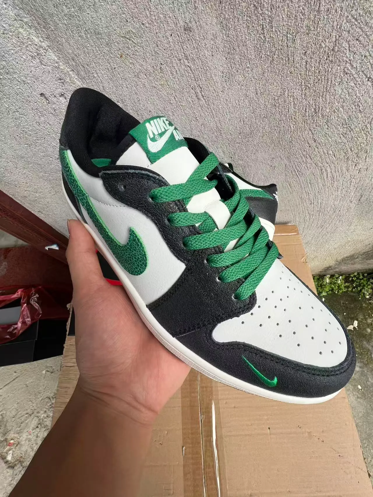 Nike White Green Low-Top Leather And Textured Synthetic Upper Lifestyle Sneakers 2
