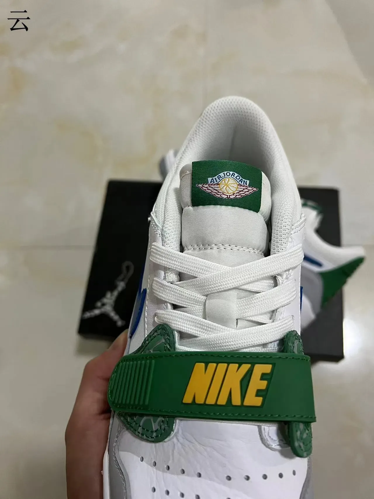 Nike White Green Low-Top Strapped Lifestyle Sneakers 4