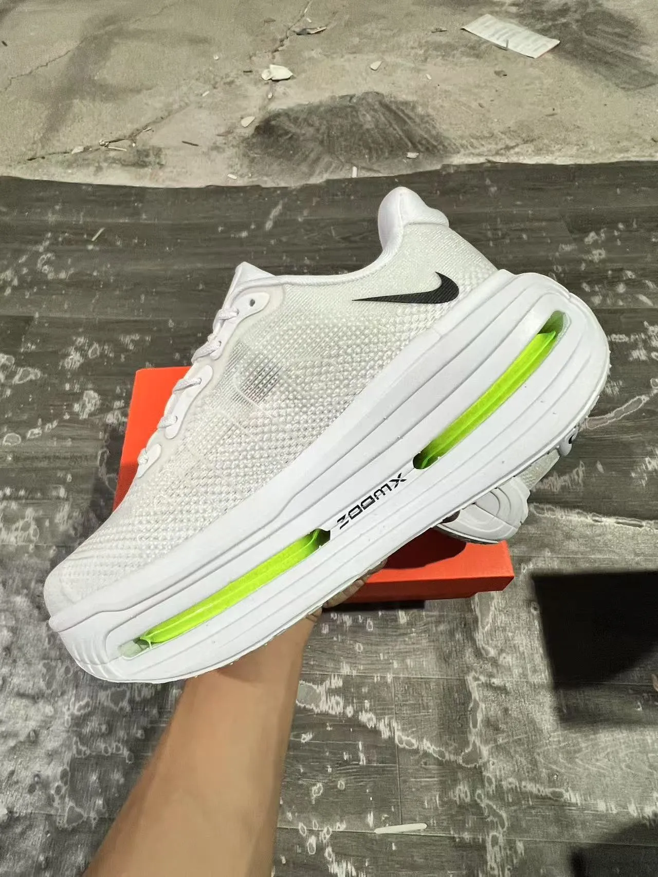 Nike White Green Mesh Upper Dual Visible Air Zoom Units Lifestyle Sneakers 4