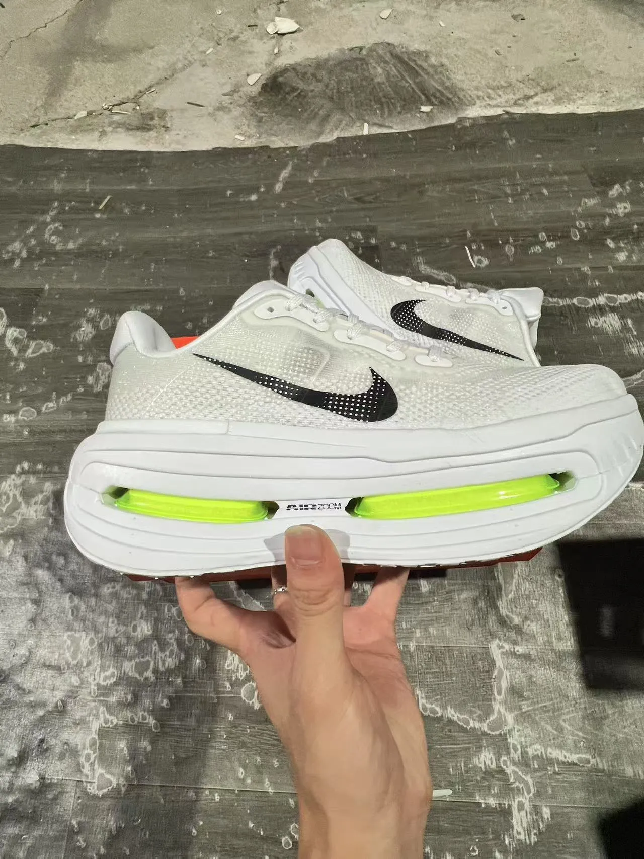 Nike White Green Mesh Upper Dual Visible Air Zoom Units Lifestyle Sneakers 6