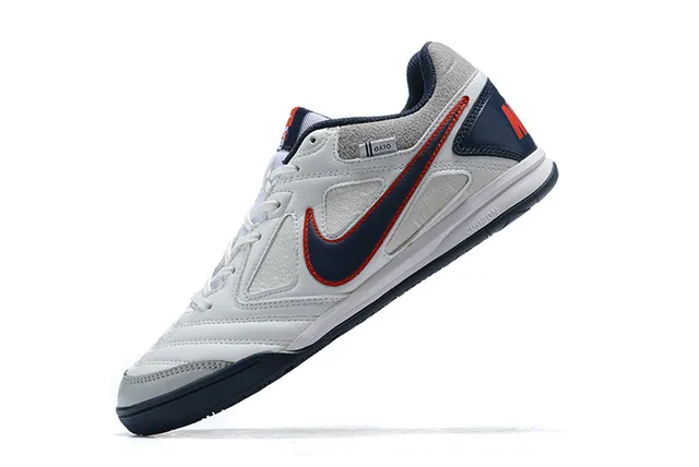Nike Chaussures de football indoor cuir synthétique blanc navy low top 6