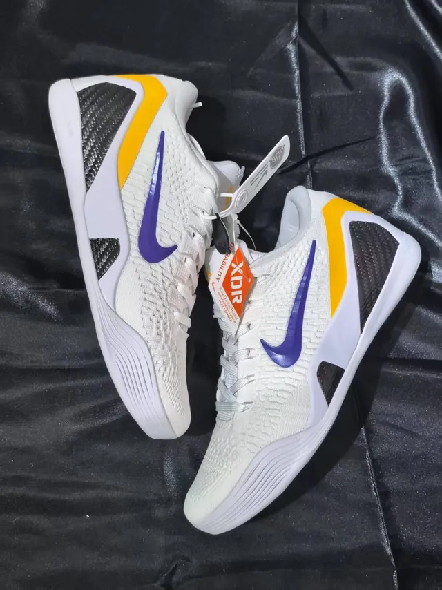 Nike White Purple Knit Upper Carbon Fiber Heel Counter Basketball Shoes 2