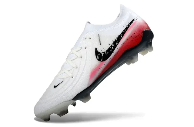 Nike Blanc Rouge Low-Cut Knit Bootie Geometric Swoosh Overlay Terrain Firme Chaussures de Football 3