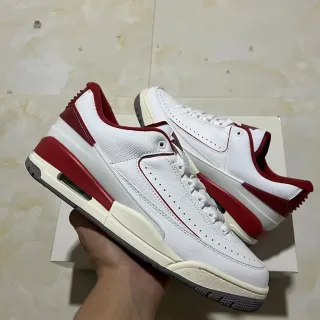 Nike White Red Low-Top Perforated Leather Upper Lifestyle Sneakers