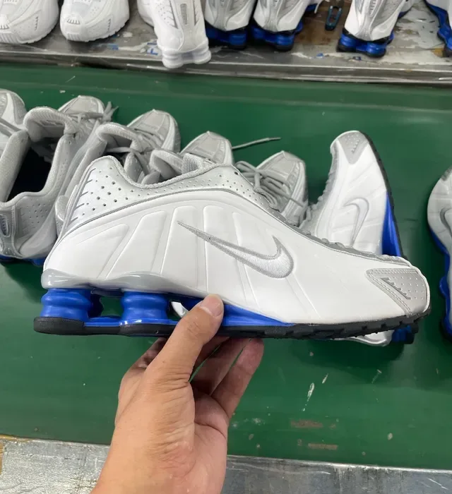 Nike White Silver Shox Column Cushioning Metallic Upper Lifestyle Sneakers 2