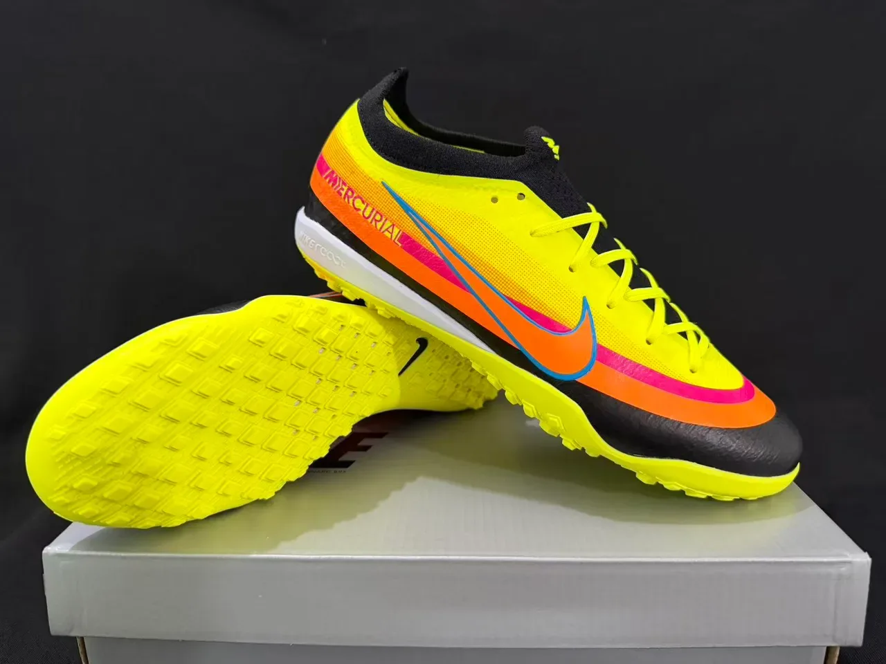 Nike Chaussures de football turf jaune orange upper synthétique bande de couleur gradiente coupe basse 9