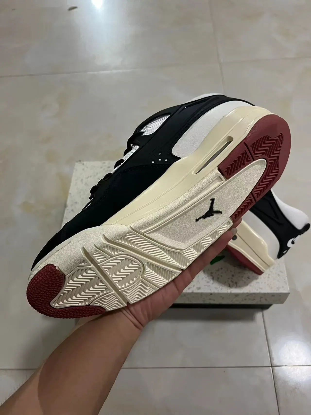 Nike Zoom 2K Preto Branco Creme Vermelho Tênis Chunky 6