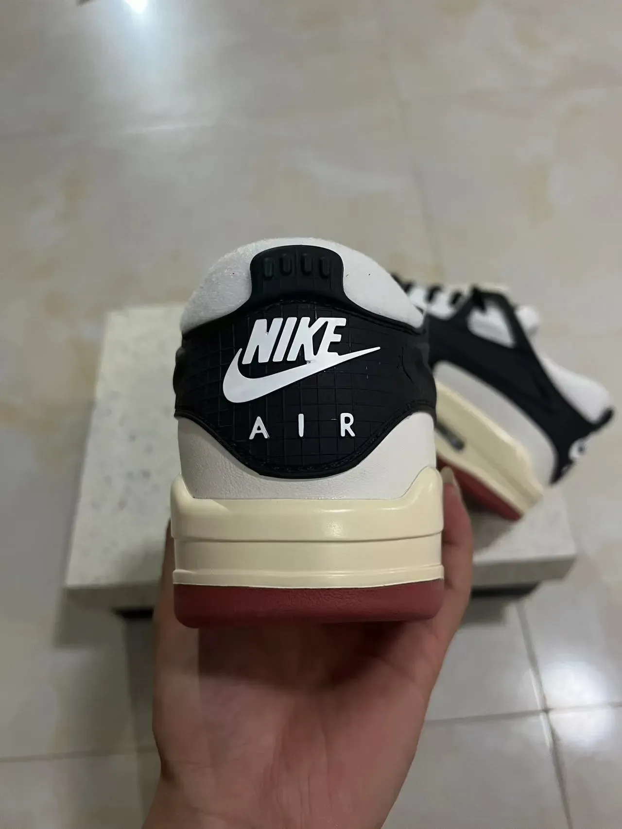 Nike Zoom 2K Preto Branco Creme Vermelho Tênis Chunky 8
