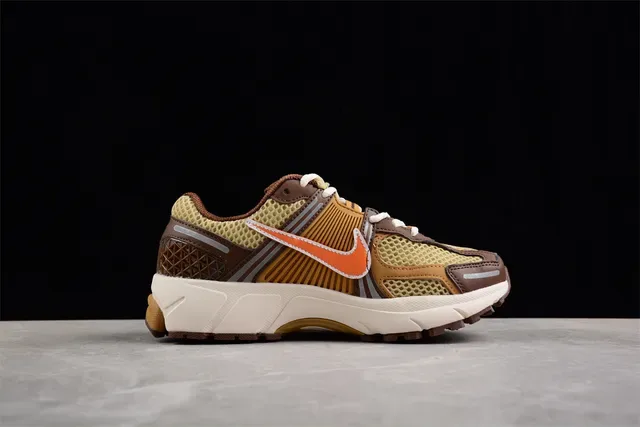 Nike Zoom 2K Chaussures Running Marron Beige Orange 11