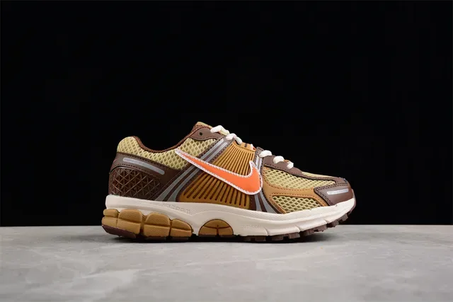 Nike Zoom 2K Chaussures Running Marron Beige Orange 14