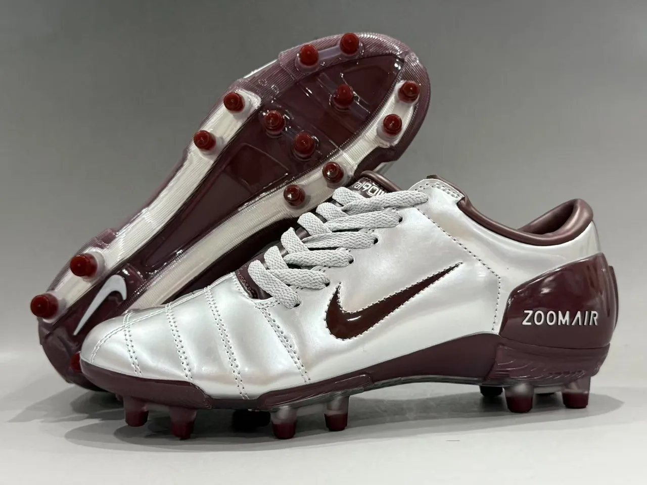 Nike Zoom Air মেটালিক সিলভার এবং বারগান্ডি Firm-Ground ফুটবল জুতো 3
