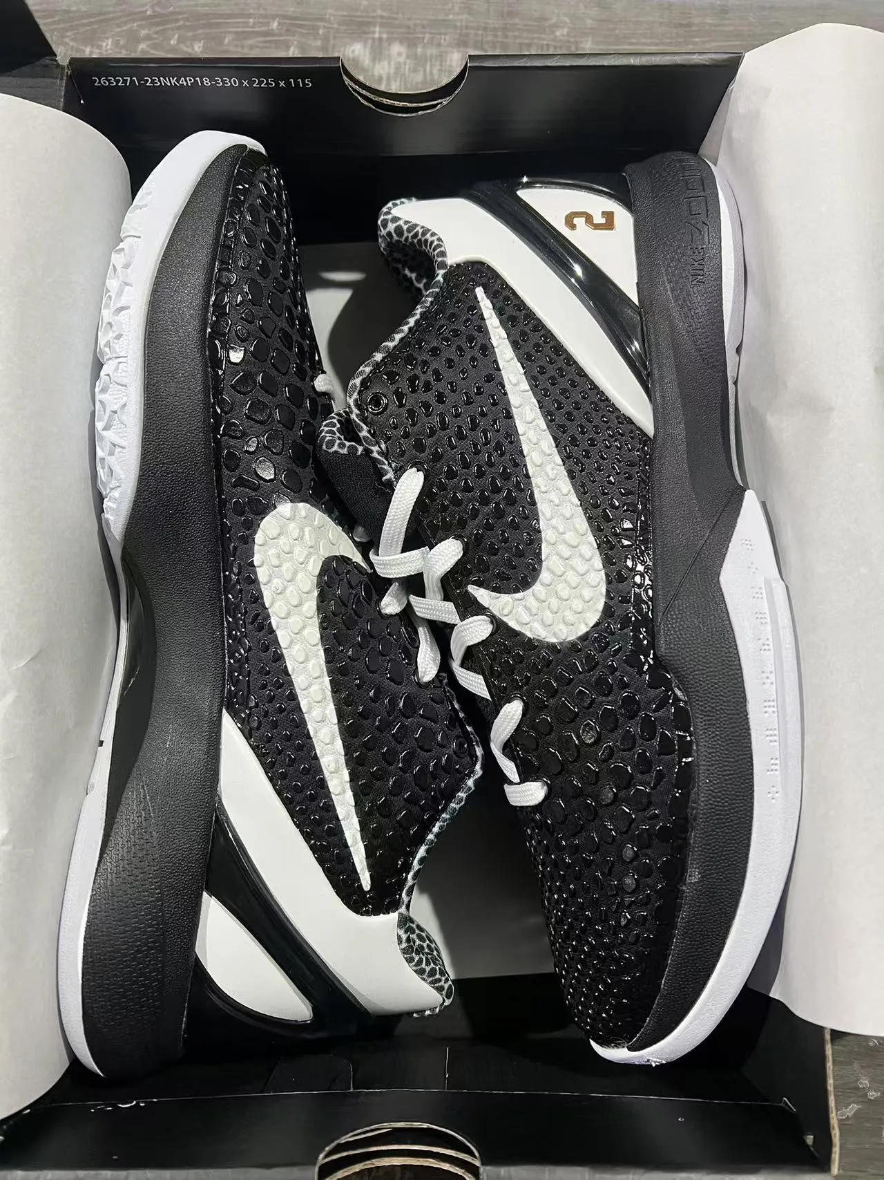 Nike Zoom Kobe 2 Black White Gold Basketball Shoes 9