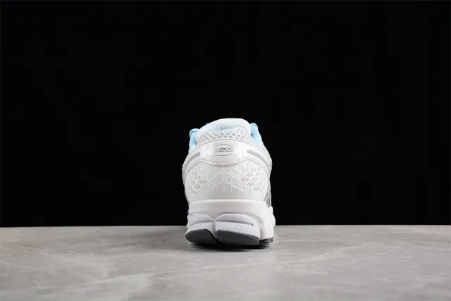 Nike Zoom Vomero 5 White Light Blue Running Shoes 10