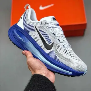 Nike ZoomX Blue Gray Engineered Mesh Upper Layered Midsole Running Shoes