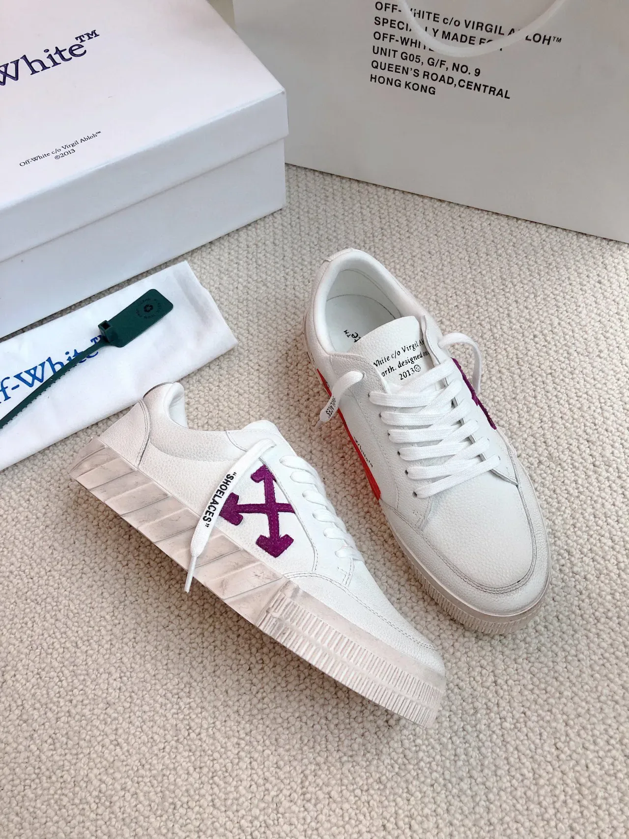 Off-White Arrow Logo White Lifestyle Sneakers 5