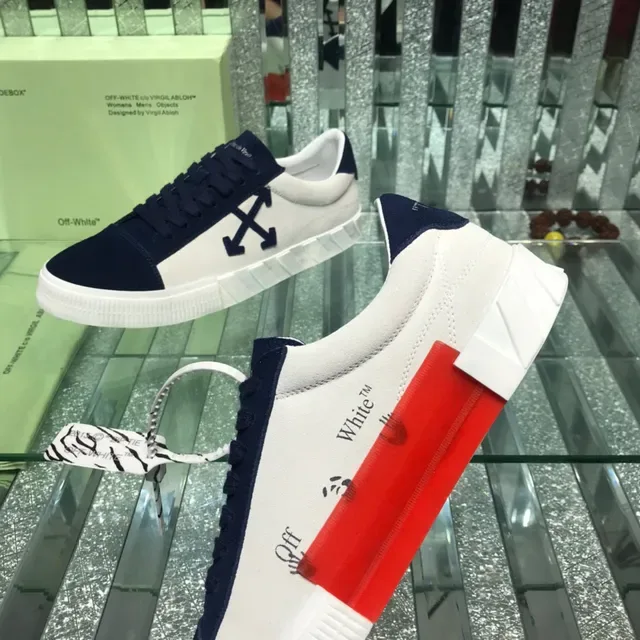 Off-White Arrow Navy Color-Blocked Suede And Leather Upper Lifestyle Sneakers 5